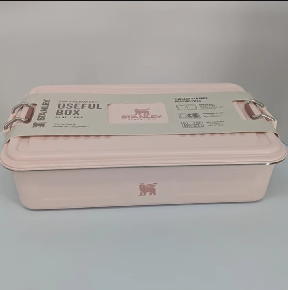 NEW STANLEY Classic Legendary Useful Box 2.11 QT rose quartz pink lunch