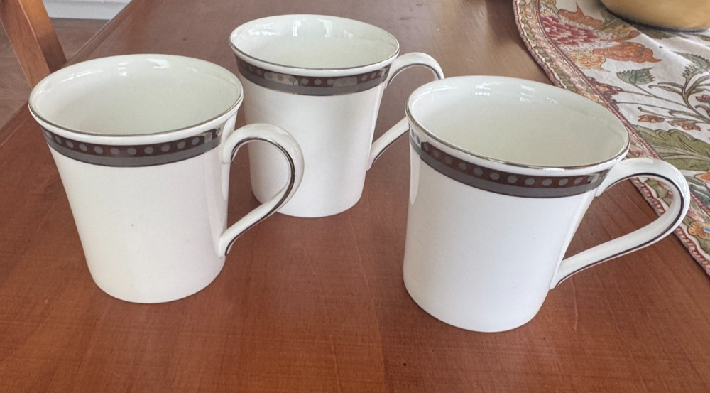Wedgwood UNITY PLATINUM -- Set of 3 Mugs 3 5/8