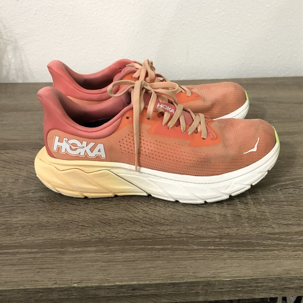 Hoka One One Arahi 7 Women's Running Shoes Size 8.5 B Papaya Coral GC