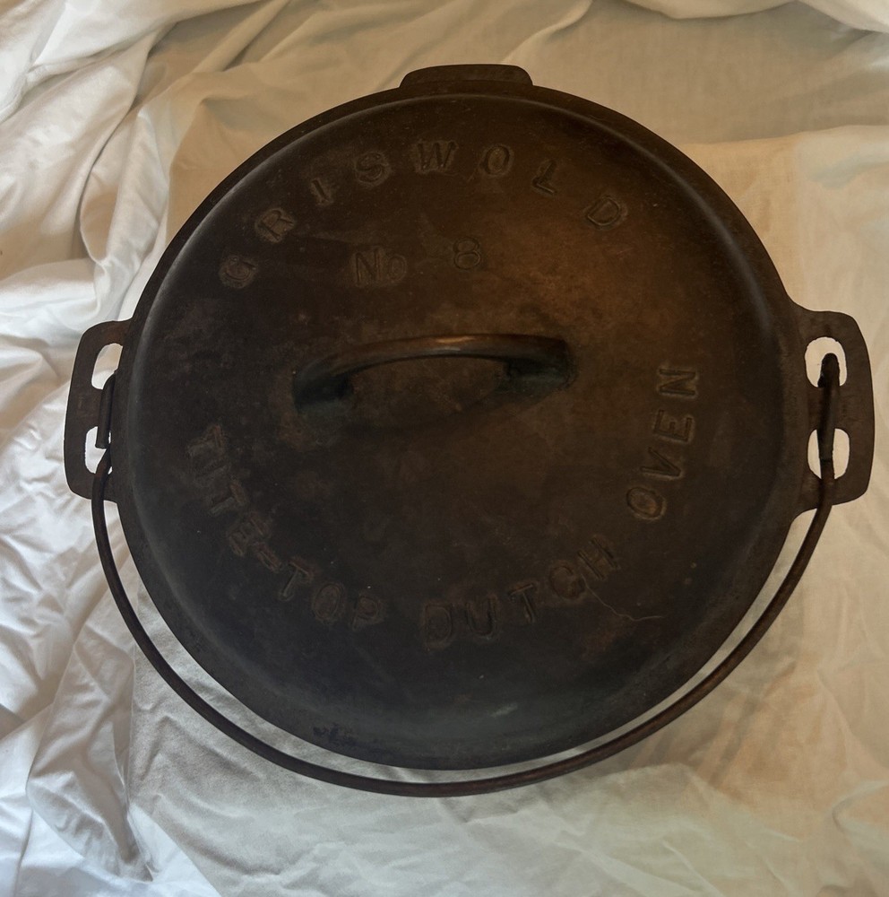 Vintage Griswold No 8 Tite Top Cast Iron Dutch Oven Rare Collectors Item
