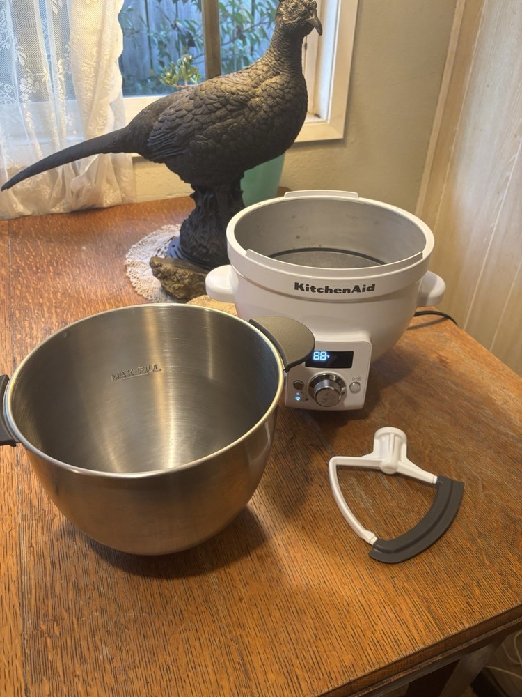 KitchenAid Electric Heated Bowl with Attachment - Works Great, Discontinued Model