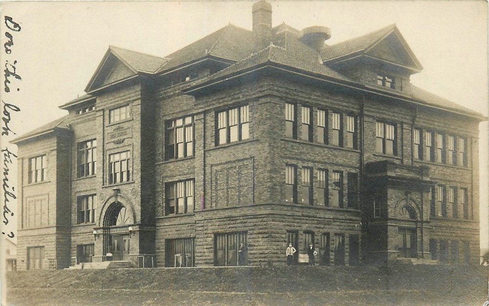 1911 Chisholm Minnesota Public School Anttila occupation RPPC Postcard 25-9162