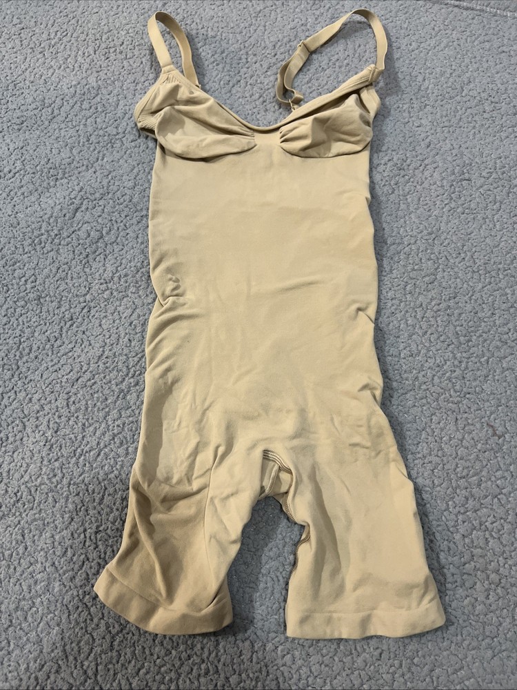 Skims Seamless Sculpt Mid Thigh Bodysuit Size Medium Beige