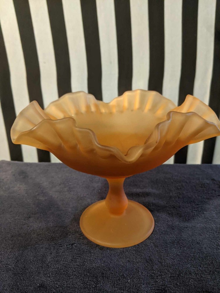 Vintage Mid Century Westmoreland Satin Amber Peach Ruffled Pedestal Bowl