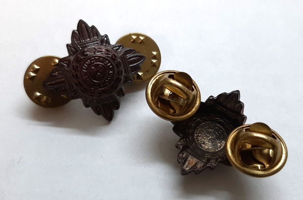British Military Bronzed Officer Rank Stars Pips Tria Juncta In Uno Insignia