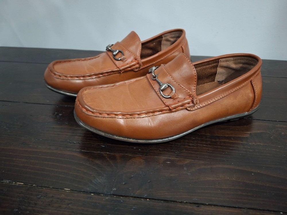 Deer Stags Kids Unisex Latch Faux Leather Slip-On/Pre-owned, Sz. 5M (Big Kid)