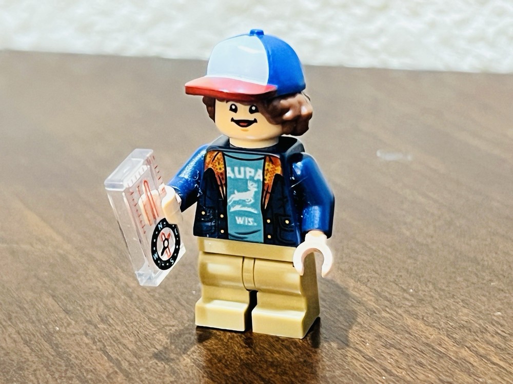LEGO® Stranger Things Dustin Henderson Minifigure Netflix TV Series 75810 st005