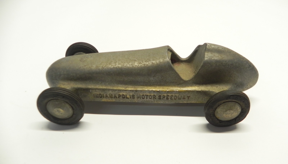 VINTAGE 1947 WILBUR SHAW INDIANAPOLIS MOTOR SPEEDWAY 8 3/4