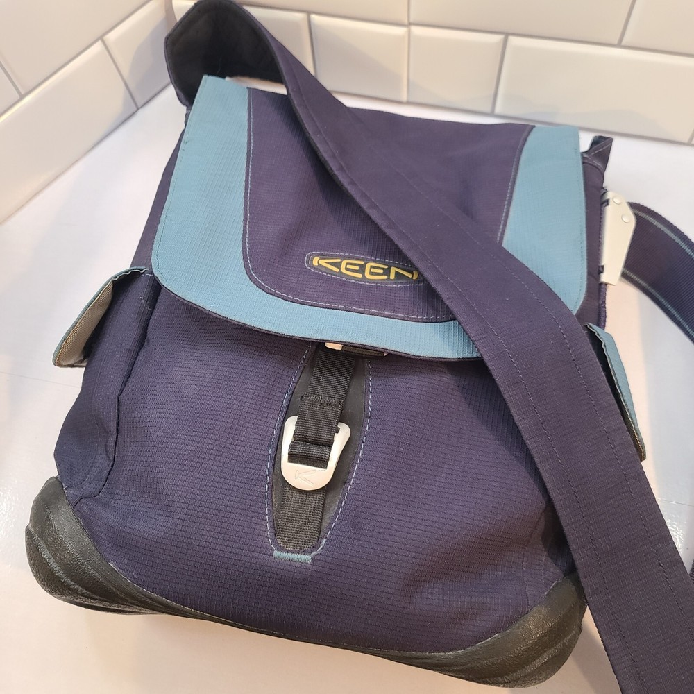 Keen Hybrid Transport Crossbody Messenger Bag Backpack Blue Teal Ripstop