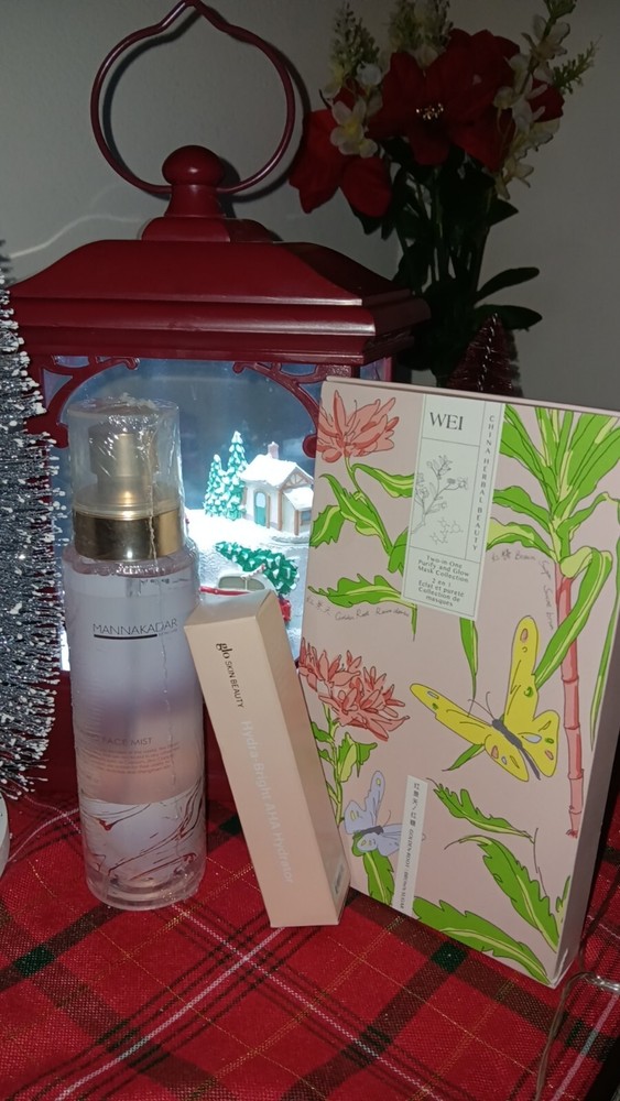 Luxury Wei Glowing Mask Set with Serum and Revitalizing Face Mist