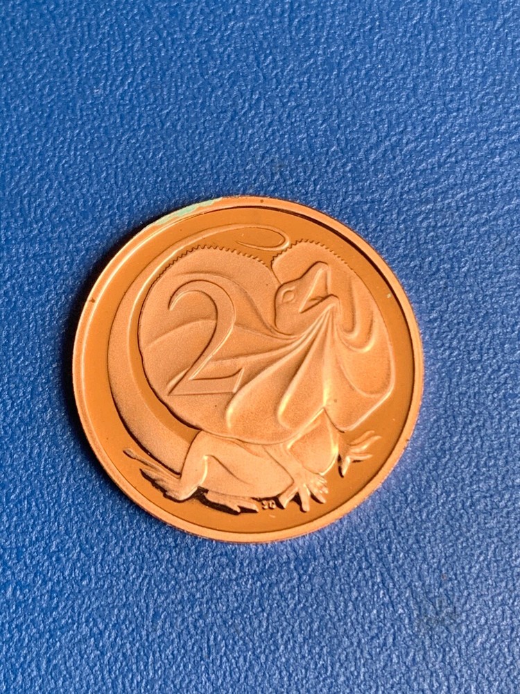 AUS. 1982 TWO CENT PROOF COIN. REMOVED FROM SET -:- VERY NICE CLEAN CONDITION.