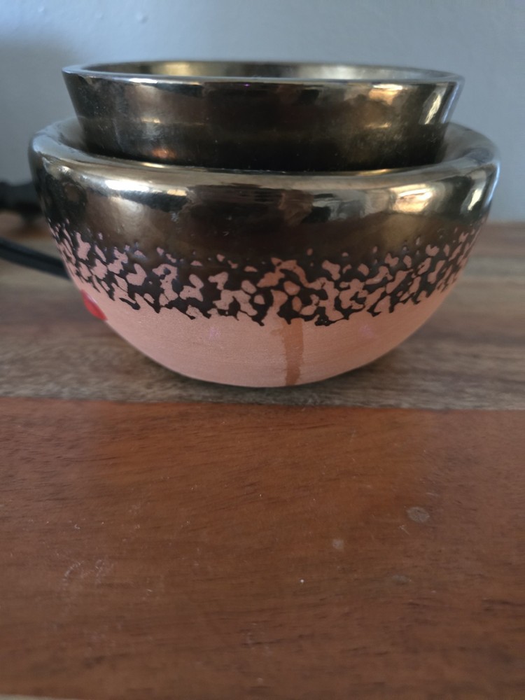 Scentsy Roma Rust Red Brown Oil Wax Melt Warmer with Floral Print