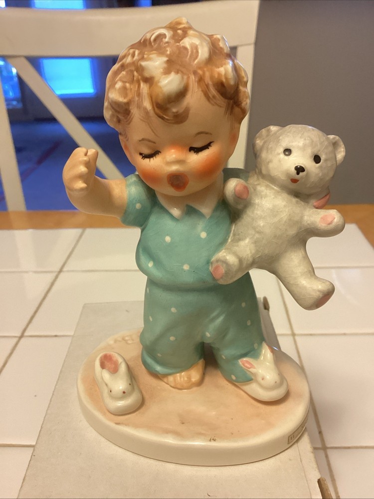 Goebel Hummel Figurine Sleepyhead 58/11 Germany Vintage Collectible Display