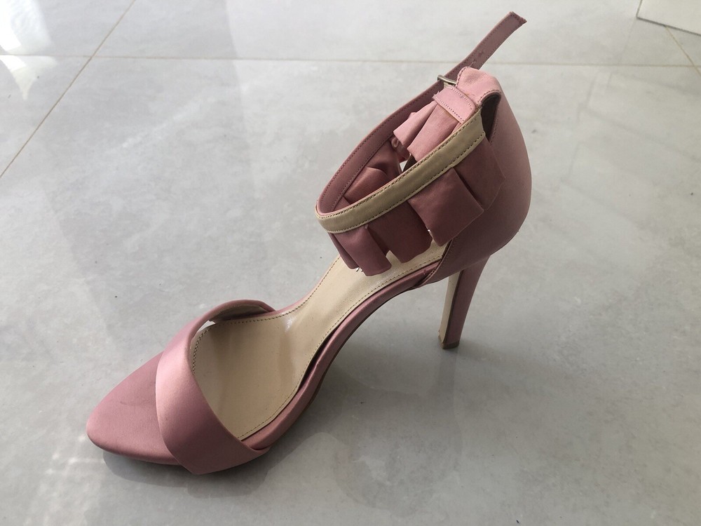 Elegant Women's Formal Shoes for Office & Special Occasions