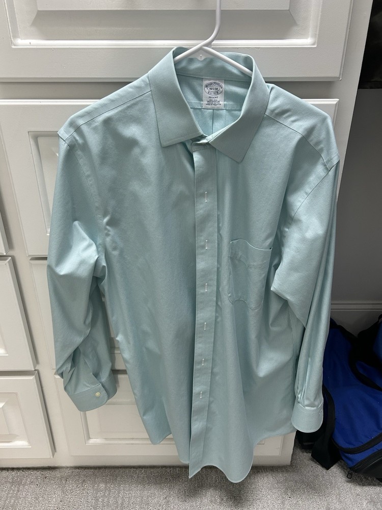 Brooks Brothers Green Dress Shirt 16.5 Neck 32 Sleeve Regent Fit
