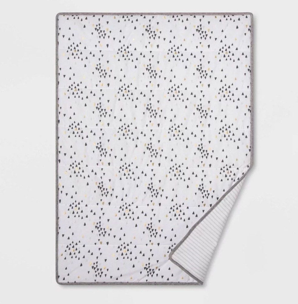 Jersey Knit Reversible Blanket Hearts - Cloud Island Black/Gold - NEW