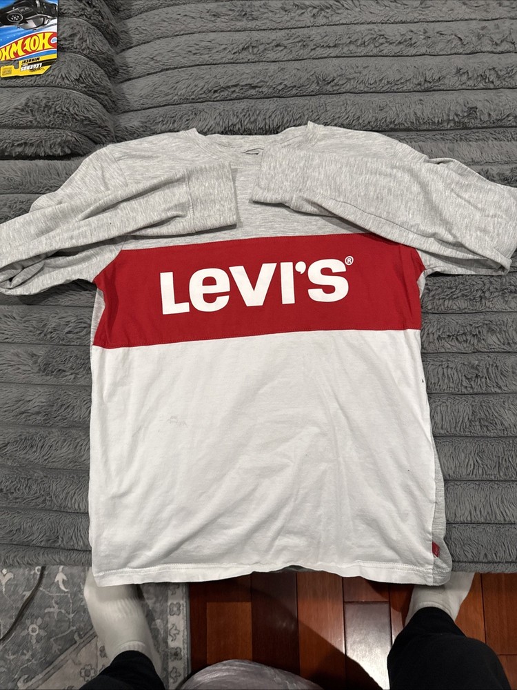 Levi's Youth Long Sleeve Block Graphic T-Shirt Grey/Red/White Size XL 13-15 Yrs