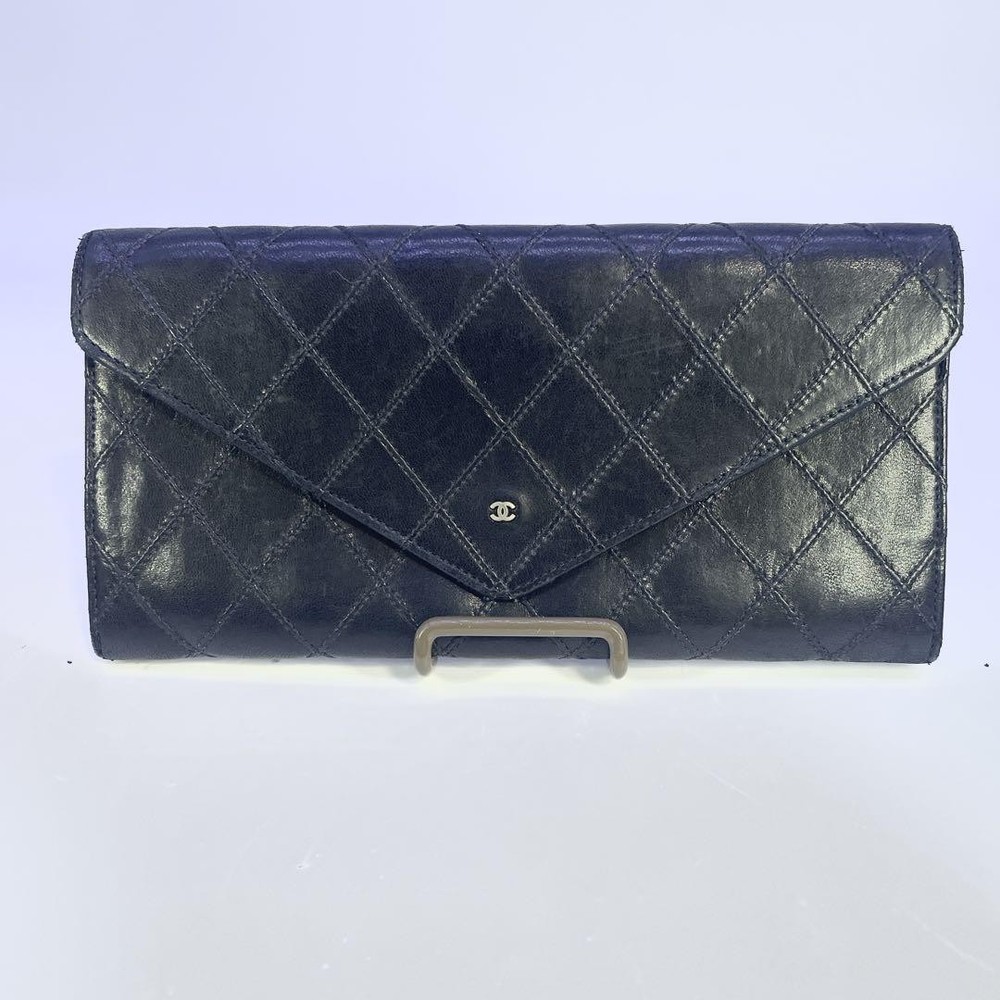 Chanel Bicolore Matelassé Black Pre-Owned Handbag Authentic