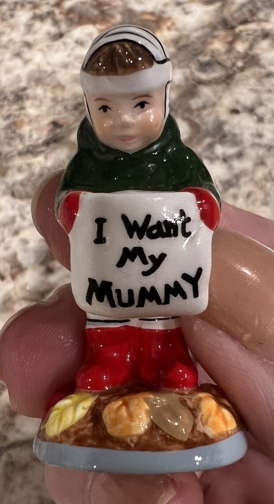 1999 Dept 56 HALLOWEEN Figurine I WANT MY MUMMY ~ From Treats For The Kids