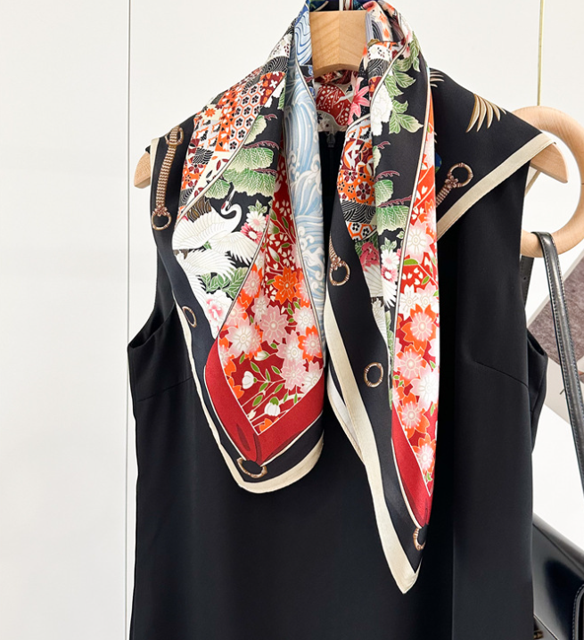 100% Mulberry Silk Scarf 27 Inch Floral Square Bandana Wrap for Women