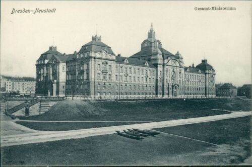 Postcard Dresden Neustadt General Ministry around 1910