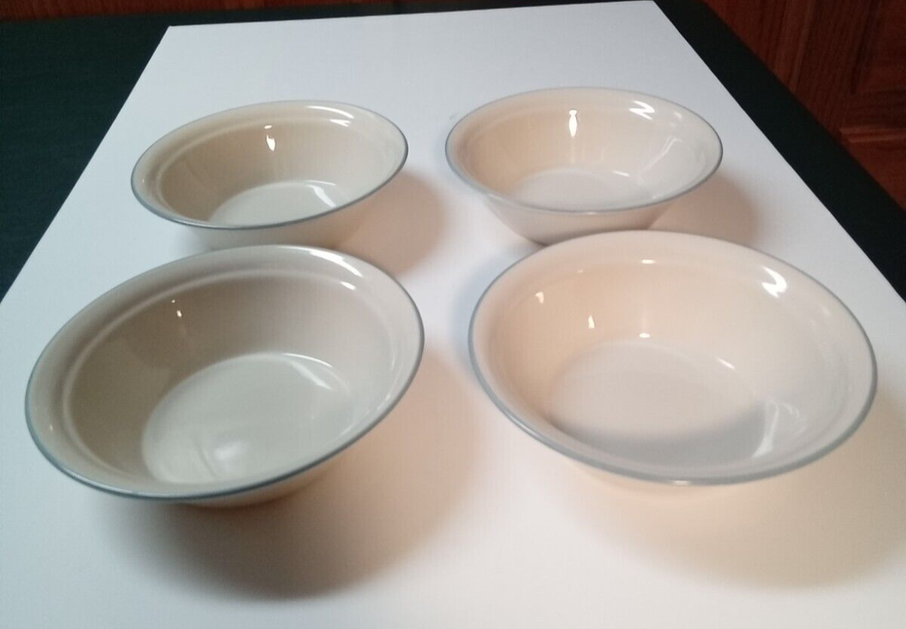 Corelle Blue Lilly 6.75-inch Cereal Bowls with Beige and Blue Bands - Set of 4