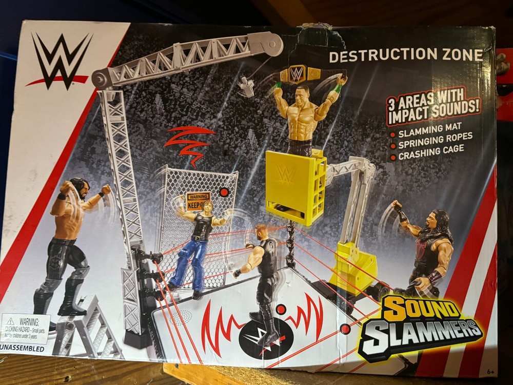 WWE Sound Slammers Destruction Zone Playset Wrestling Ring Sound Activated NEW