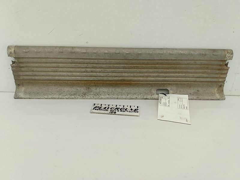 Toyota Land Cruiser FJ80 Rear Center Step Fits 91 92 93 94 95 96 97