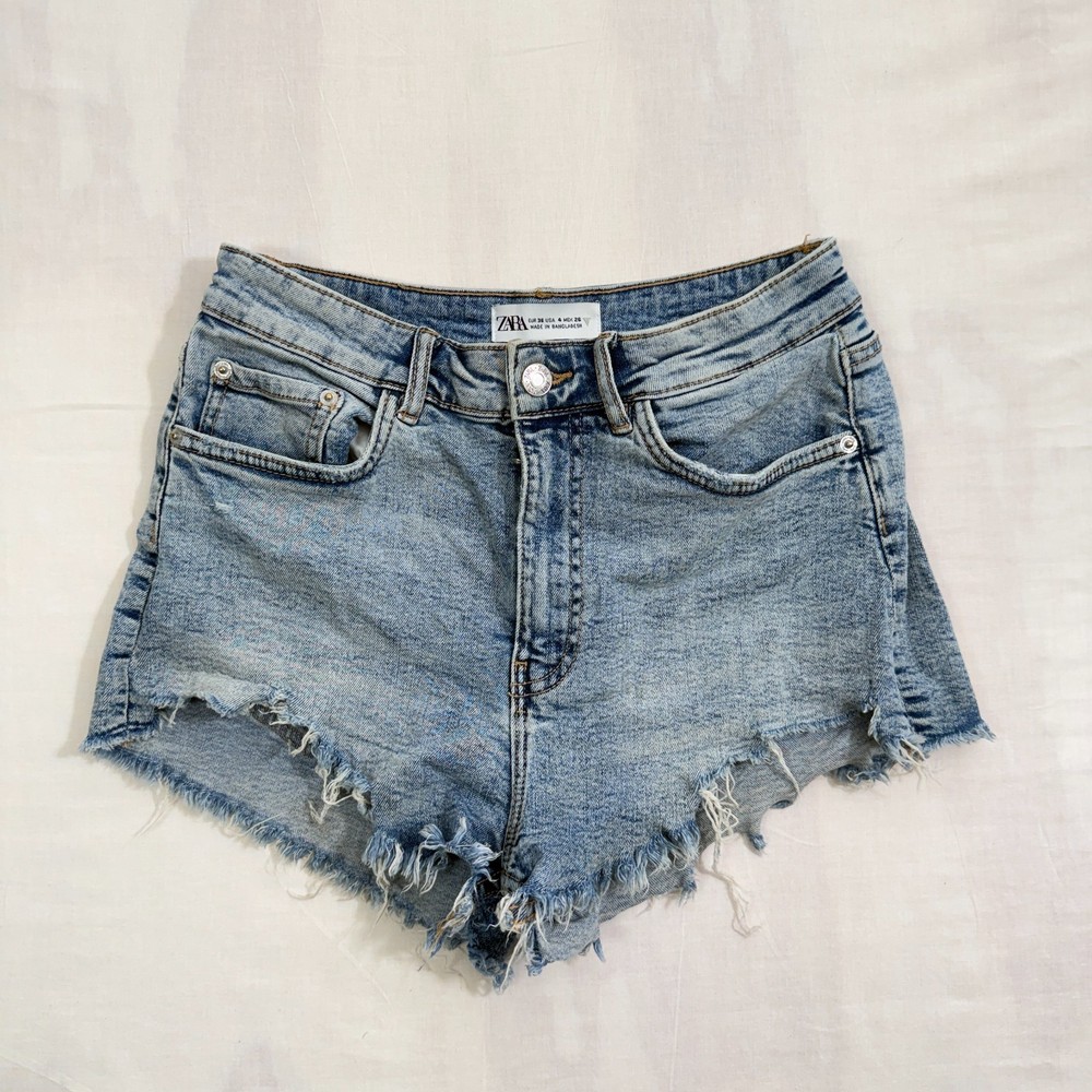 Zara High Rise Waisted Jean Shorts Womens Size 4 Distressed Raw Hem Light Wash