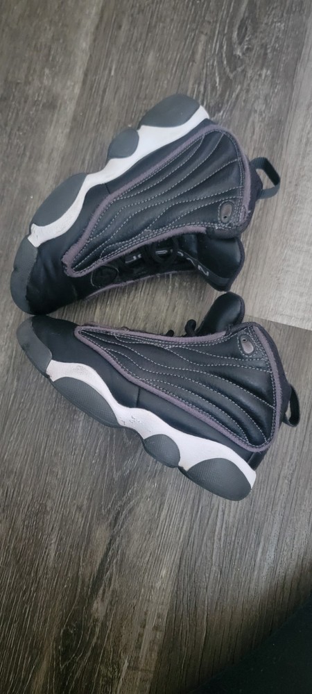 Youth Jordan Black Size 13