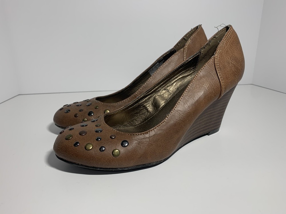 Women's Brown Studded Wedge Heels Size 6 by Sonoma Life Style