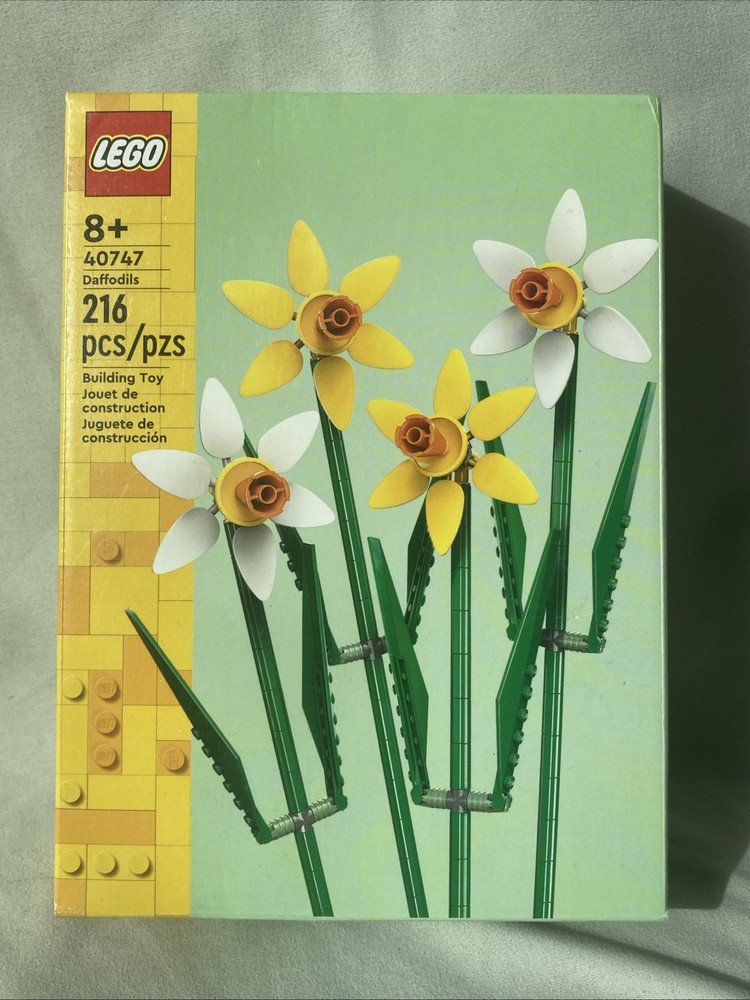 LEGO Botanical Daffodils 40747 White Yellow Flowers Sealed New