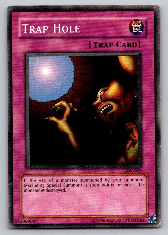 Yu-Gi-Oh Trap Hole SDK-033 Rare Trading Card