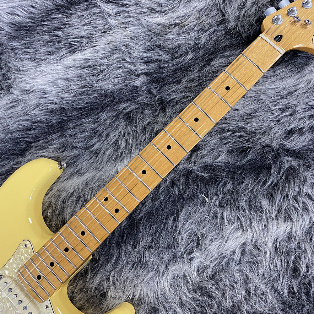 Fender Deluxe Roadhouse Stratocaster Vintage White