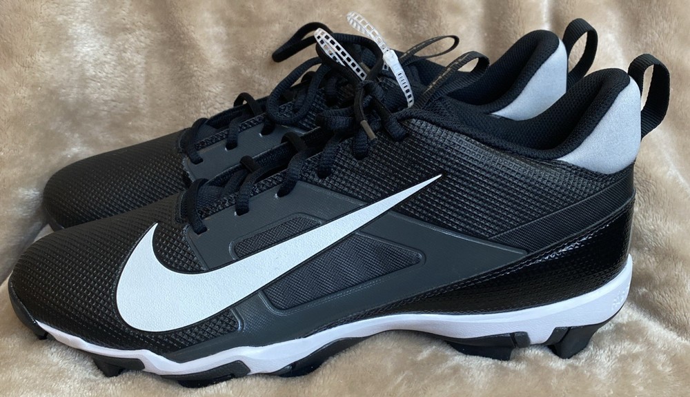 NWOB Men’s Nike Alpha Menace 4 Shark Size 11W Football Cleats. (Read)