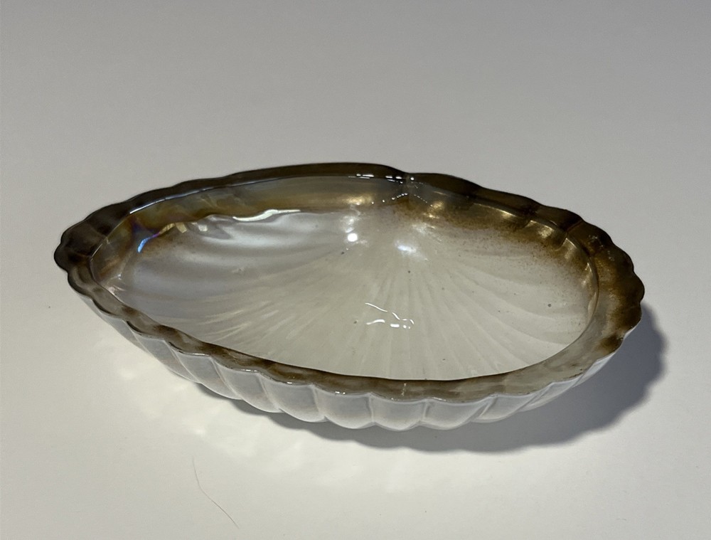 Painted Glass Clam Shell Trinket Dish White w/ Brown Edging 6.25