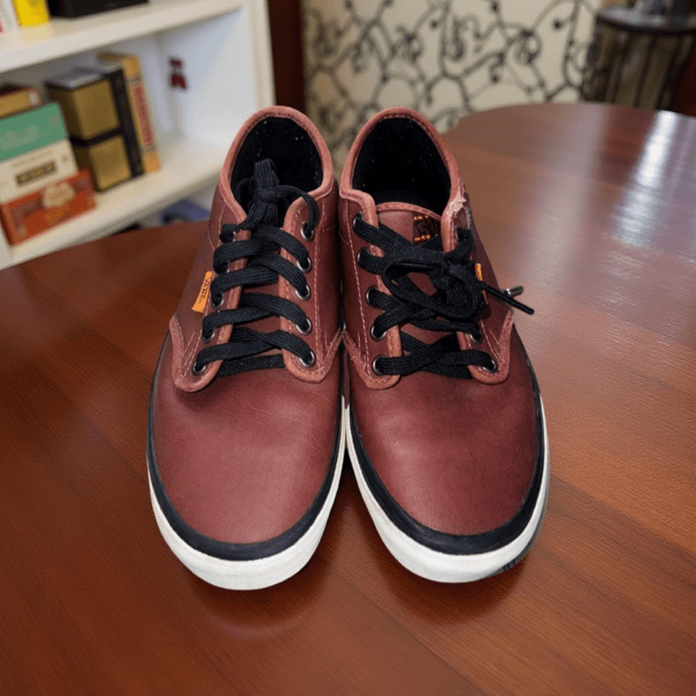 Unisex Vans Leather Low-Top Skate Sneakers Size 6.5