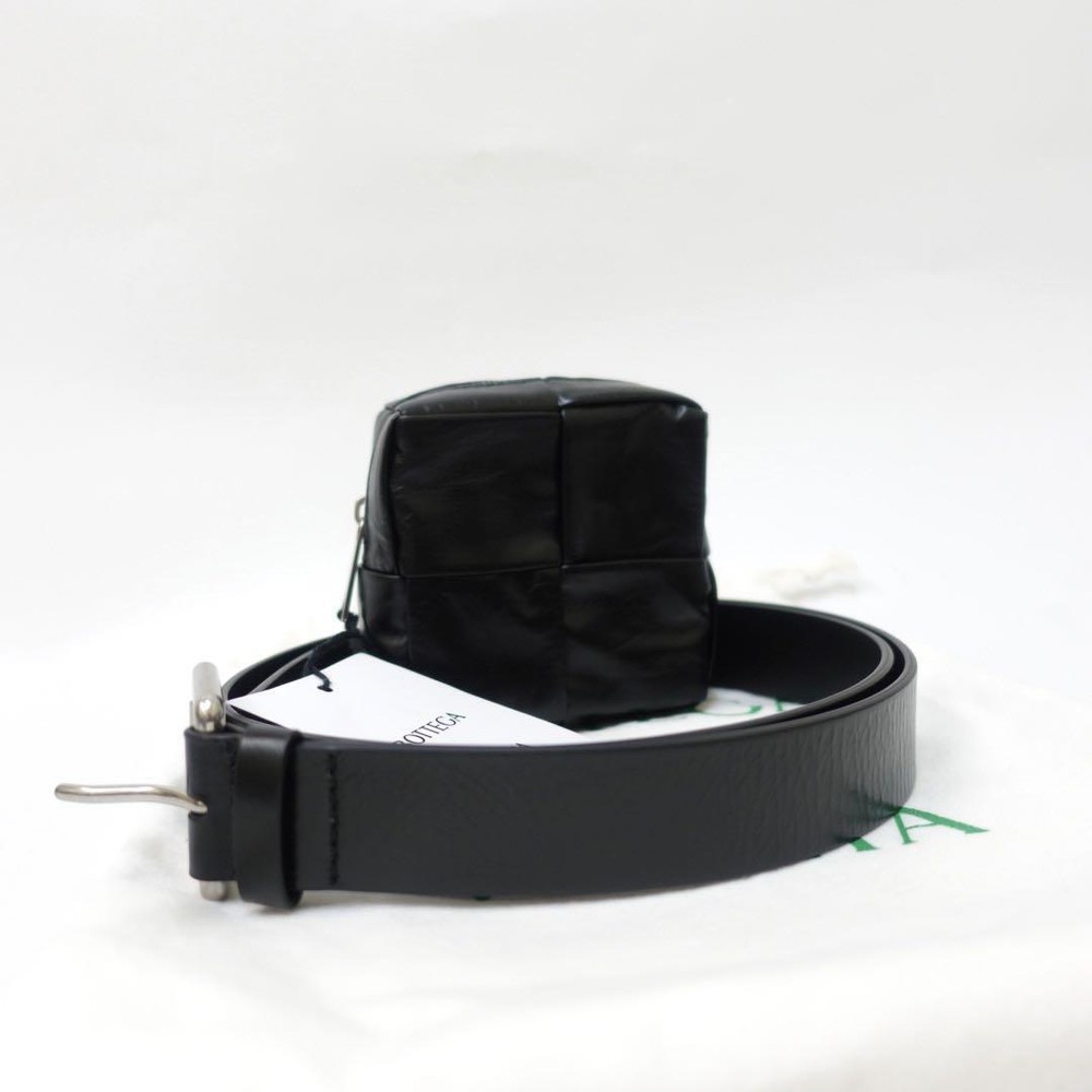 Bottega Veneta Cassette Maxi Intrecciato Belt Bag Mini Pouch Used