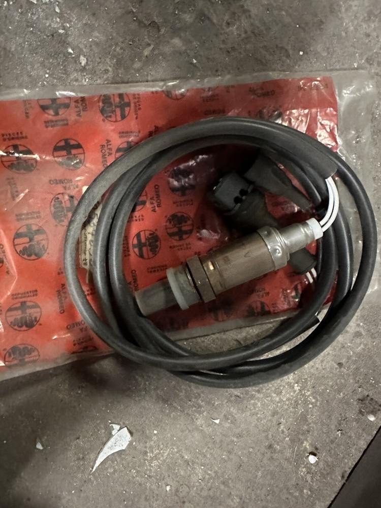 Bosch Lambda Sensor 0258005030 for Alfa Romeo 33 8 16V OEM 60537650