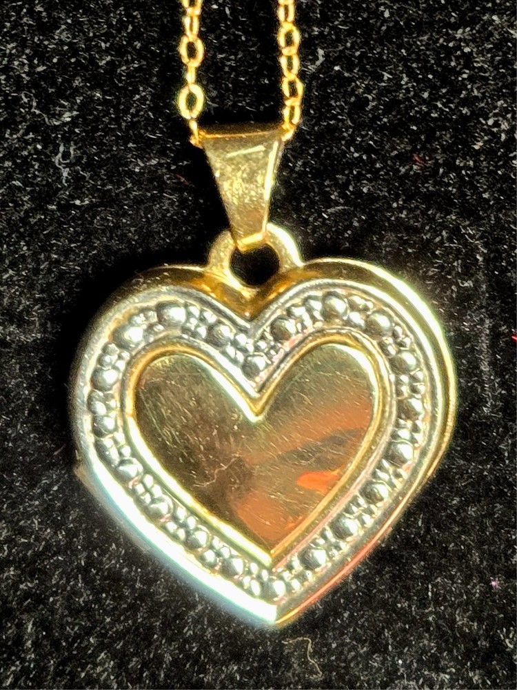 14 k solid heart locket pendant with chain