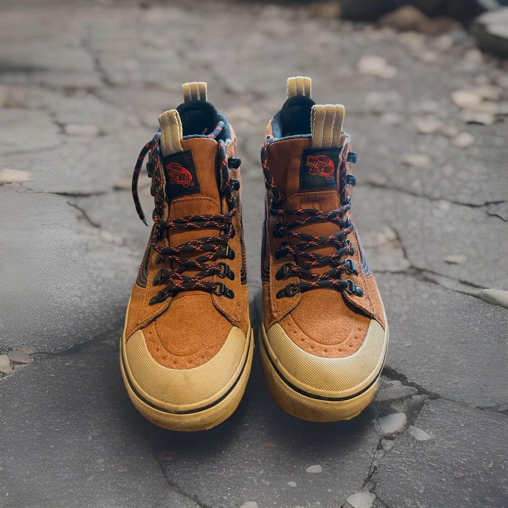 VANS MTE Sk8-Hi Winter Waterproof Insulated Boot - Women’s 6.5 Men’s 5