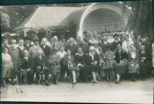 Postcard Bad Nauheim spa facilities 1926 group of people (No.9828)