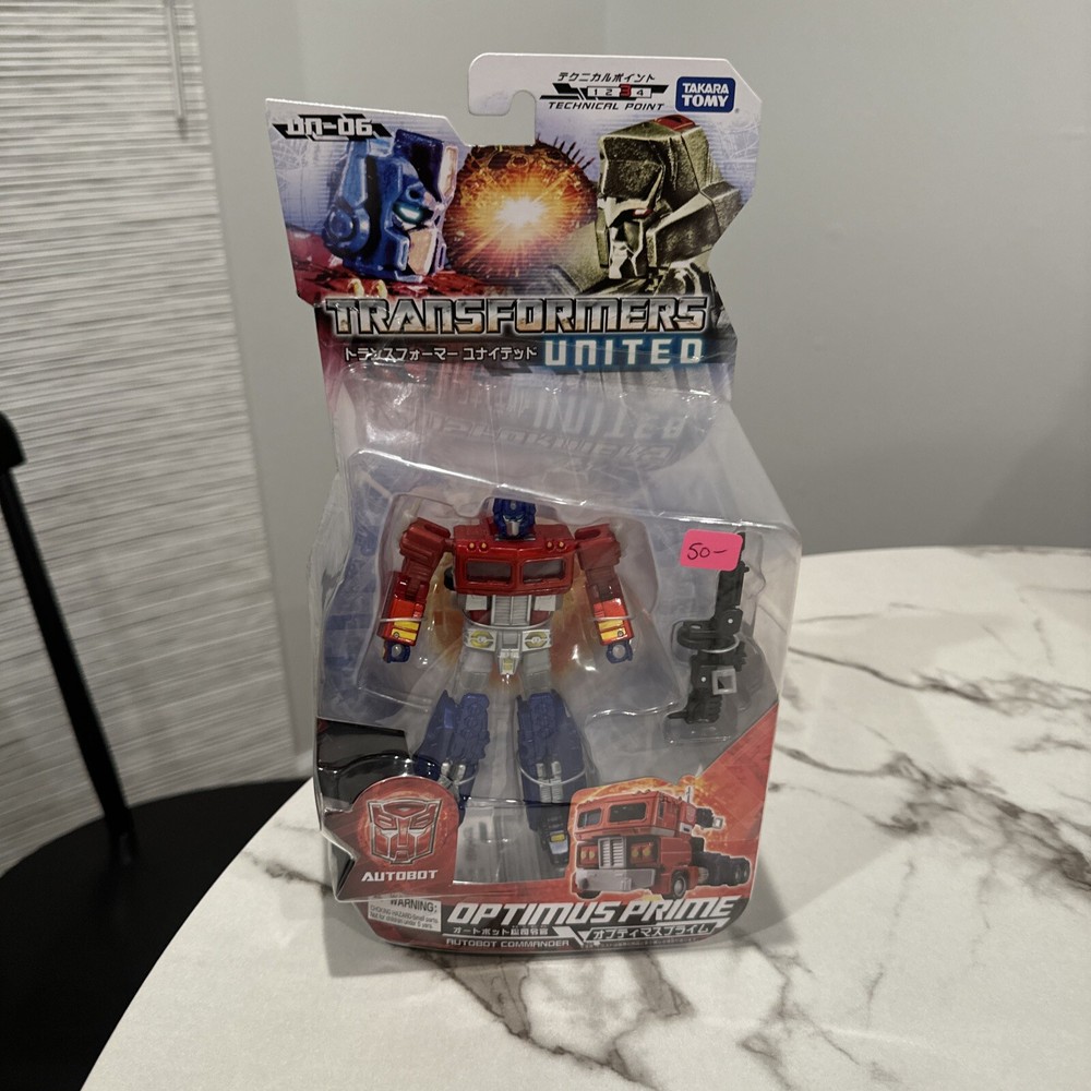 Takara Tomy Transformers United un-06 Optimus Prime Figure Autobot Commander