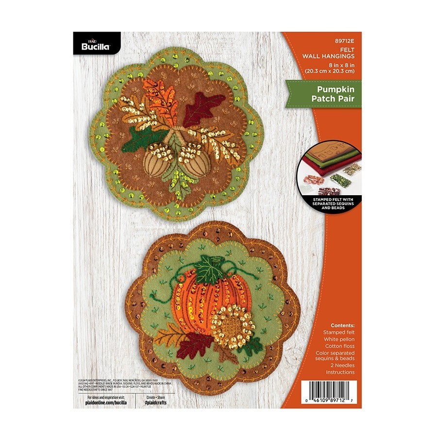 Bucilla Felt Wall Hanging Applique Kit Pumpkin Patch Pair 89712E