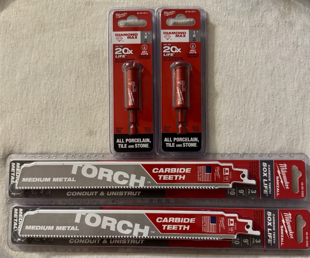 2 Milwaukee 48-00-5352 & 2 Diamond Max Hole Saws 1/2