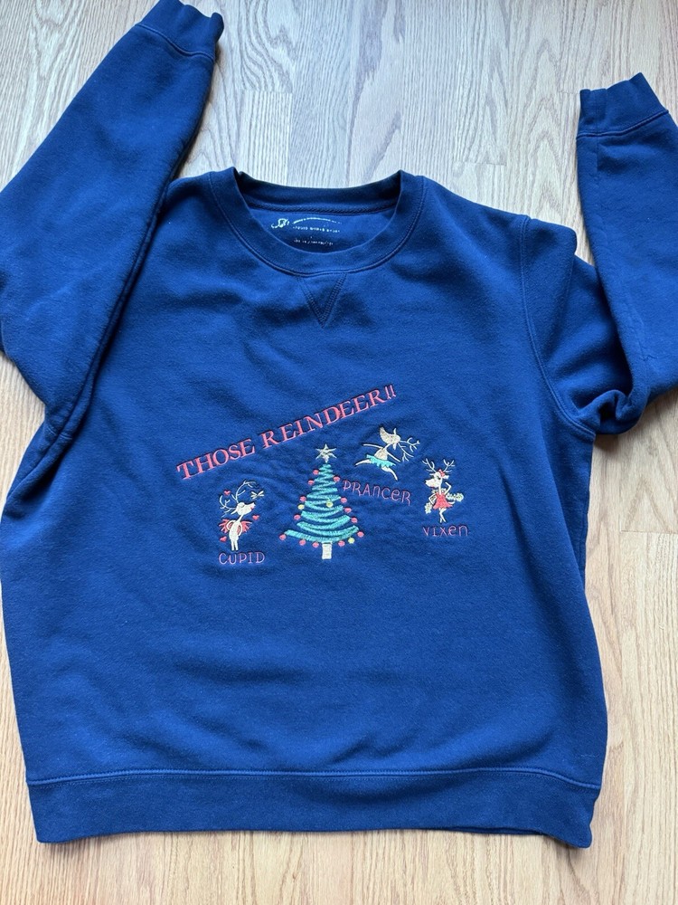 Vintage  Christmas Reindeer Sweatshirt Women’s Size Medium GrannyCore Y2K