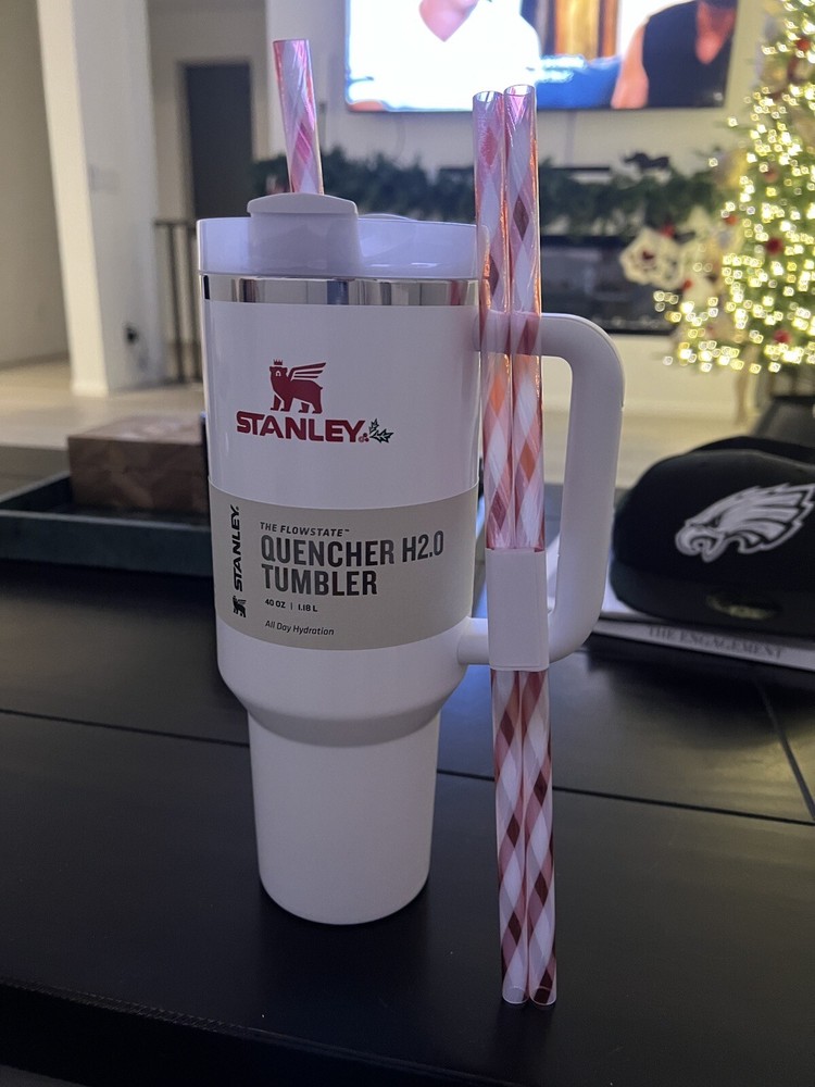 CYBER MONDAY 2023 Stanley The Quencher H2.0 Flowstate 40oz Tumbler Mistletoe-image