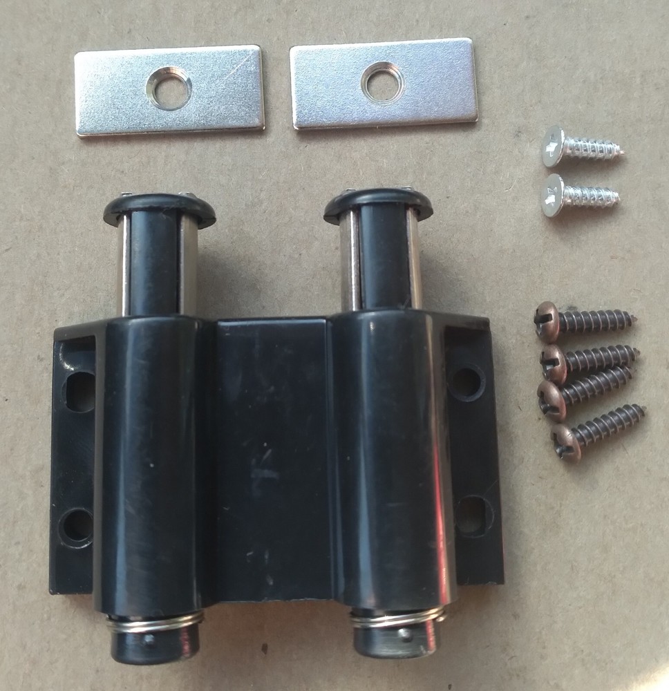 Double Magnetic Touch Latch Black Code 13625 Model 705B NOS 49 Packs-image