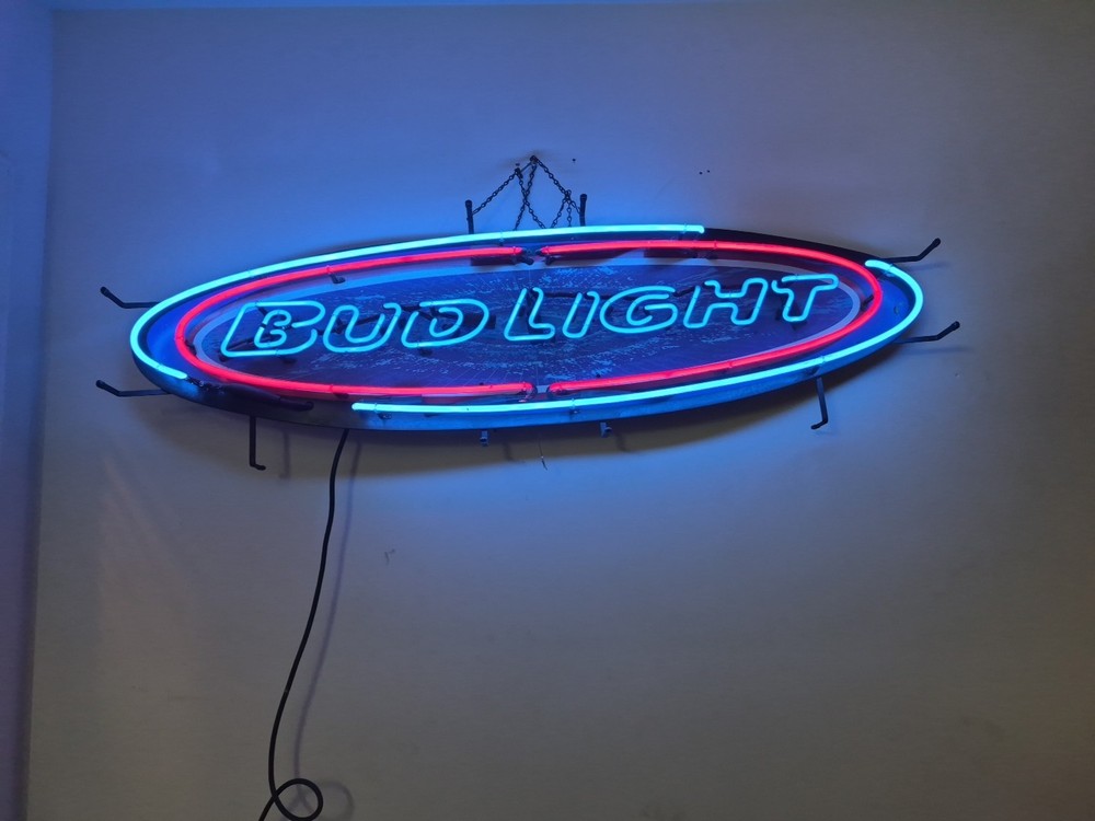 BUD LIGHT Iconic Neon Light Sign - 36