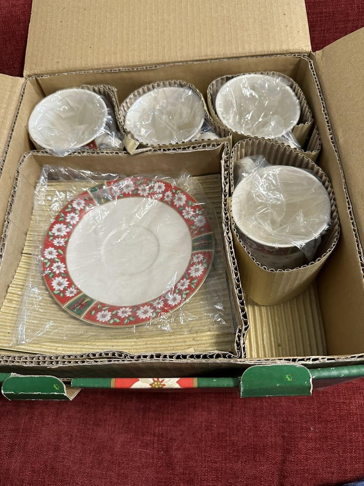 Lovely Vintage Charleton Hall by Kobe 12-Pc Christmas Set New in Box